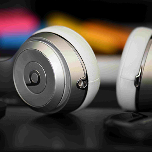 Popularitatea castilor wireless: De ce sa alegi Sony