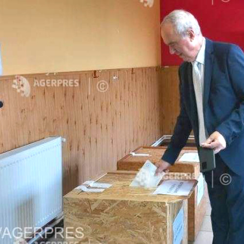 Președintele CJ Hunedoara, Laurentiu Nistor, îndeamnă la vot pentru un Parlament puternic