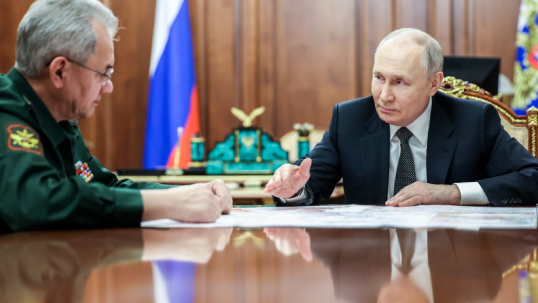 Putin și Șoigu neagă informațiile SUA despre armele nucleare în spațiu