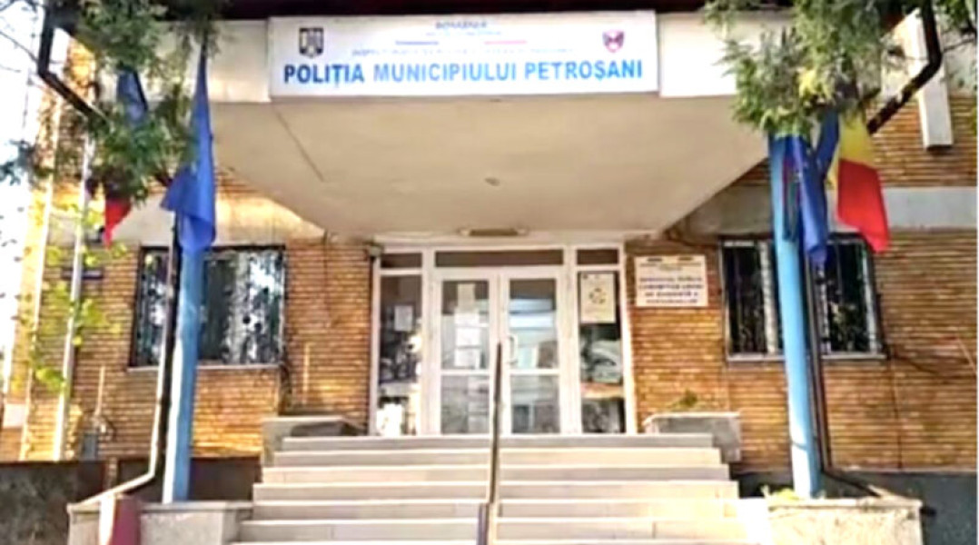Petroșenean trimis în judecată după ce a amenințat polițiștii în sediul Poliției