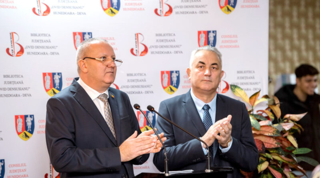 Salonul hunedorean al cărții a debutat cu succes la Deva