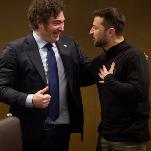 Zelenski felicită succesul lui Milei și îl invită în vizită în Ucraina