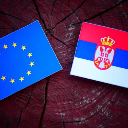 Serbia rămâne hotărâtă să adere la UE, în ciuda provocărilor politice și regionale