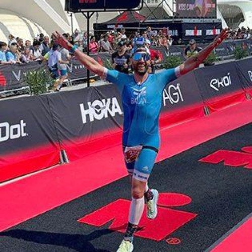 In Top 10 la Ironman Valencia: Triatlonistul roman Alexandru Bălan la competiția internațională!