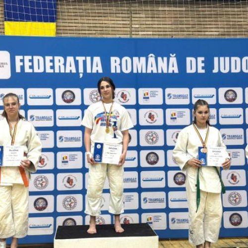 Judoka Deva obțin performanțe notabile la Campionatul Național Individual U15, câștigând medalii de aur, argint și bronz