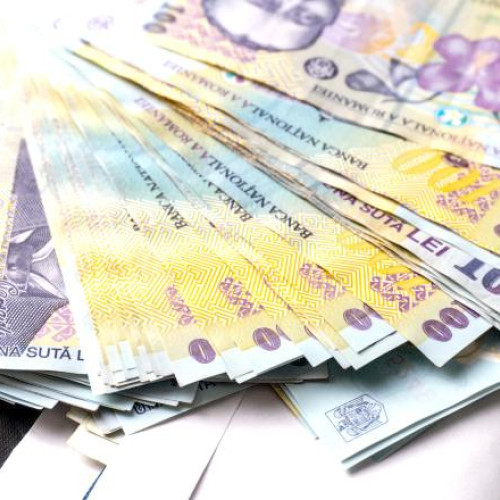 Fost soț înșelat de doi soți, care au contractat un credit ilegal de la un IFN